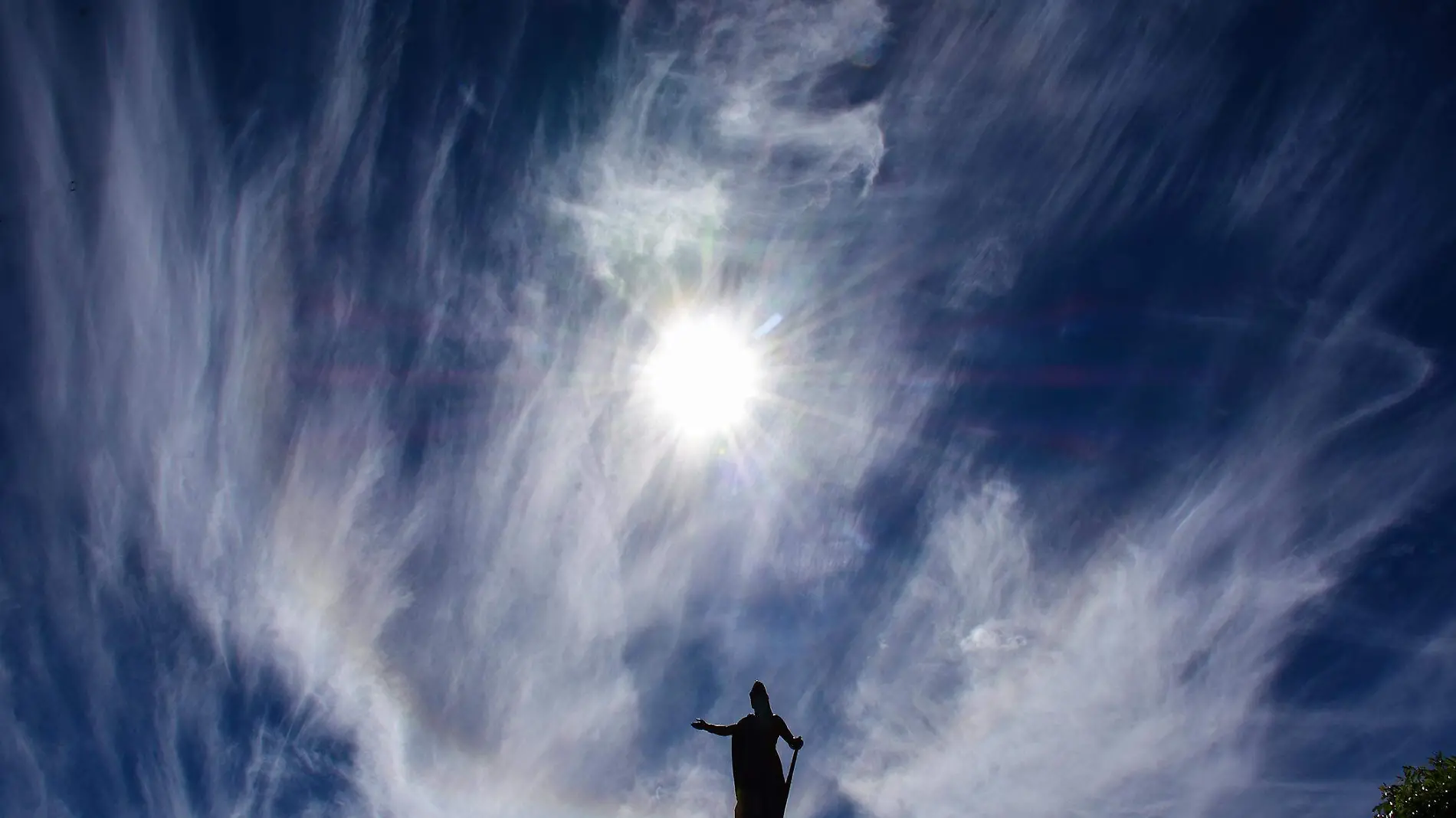 Nubes en forma de palma